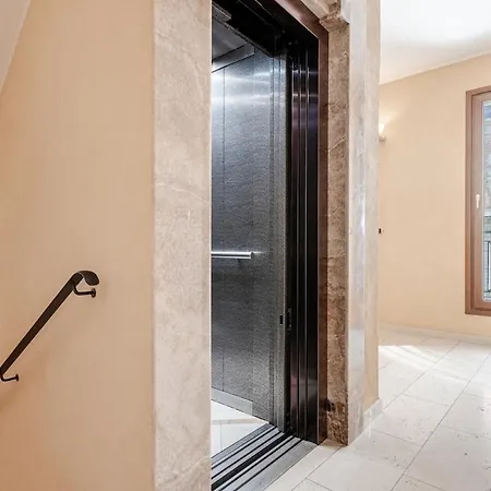 Live The History- A Due Passi Dal Castello * Ferrare